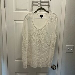 Chic Ivory Floral Lace Blouse